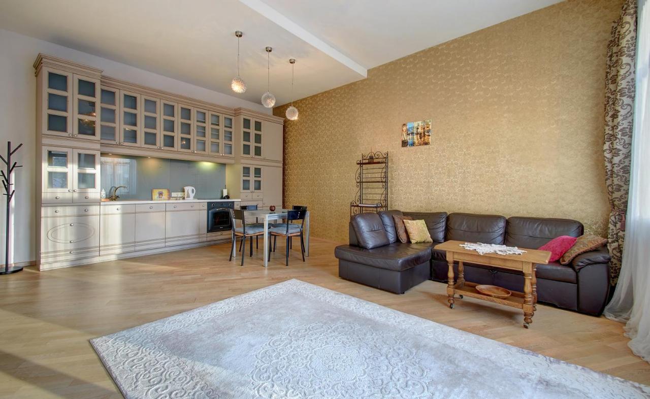 Romantic City Center Apartment In Old Town VNO Eksteriør billede